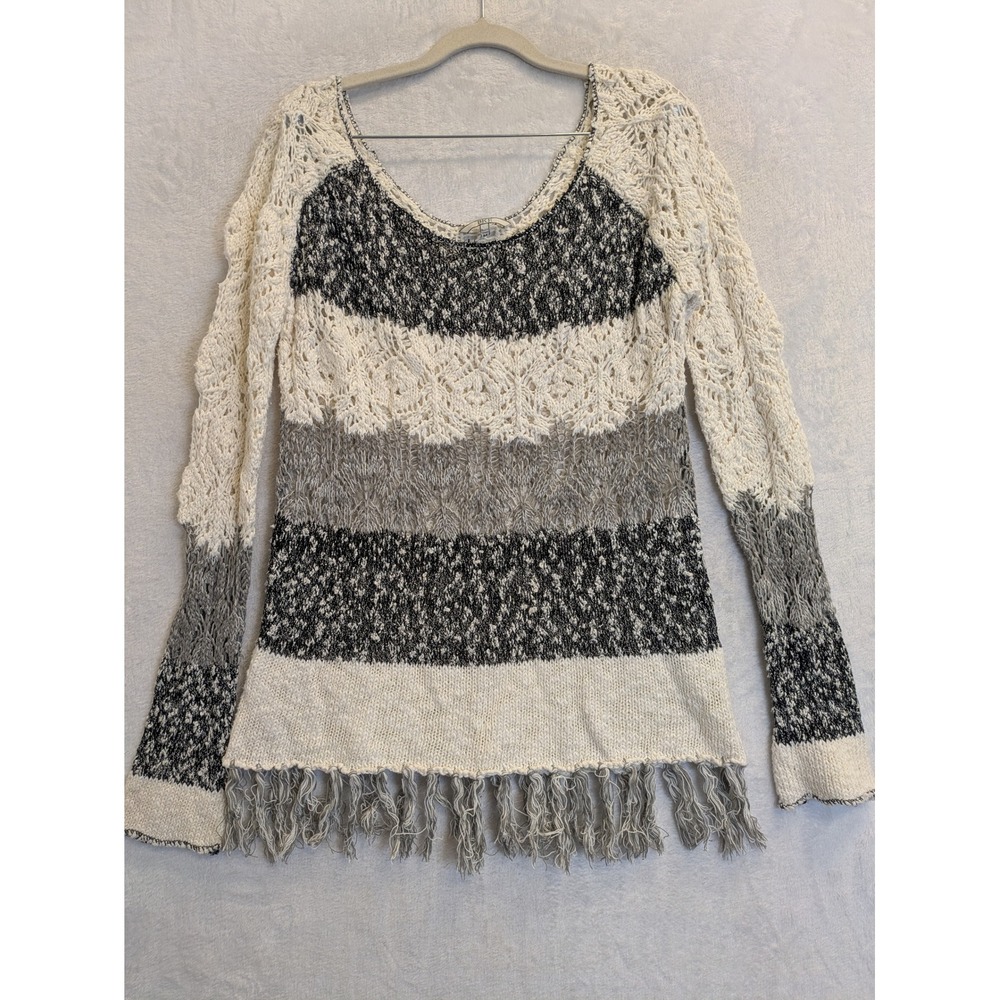 BKE Womens Knit Sweater Cream Gray Black Fringe Bohemian Long Sleeve M